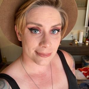 Meet your Posher, Corylee